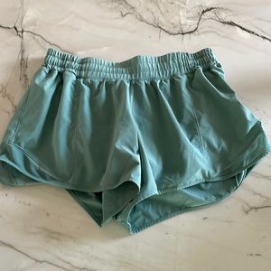 Lululemon teal hotty hot 4inch shorts